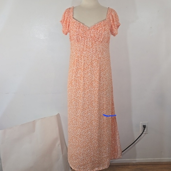 H&M Dresses & Skirts - H&M Off the Shoulder Orange Floral Midi Dress size Large